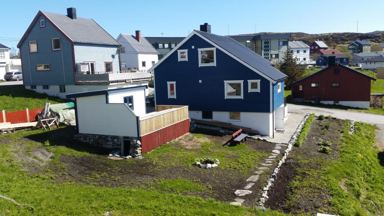 Blue House I At The End Of The World Apartment Mehamn Ngoại thất bức ảnh