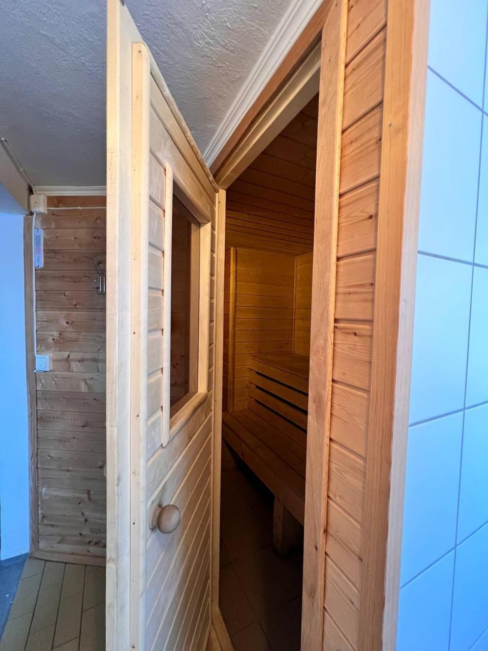 Blue House I At The End Of The World Apartment Mehamn Ngoại thất bức ảnh